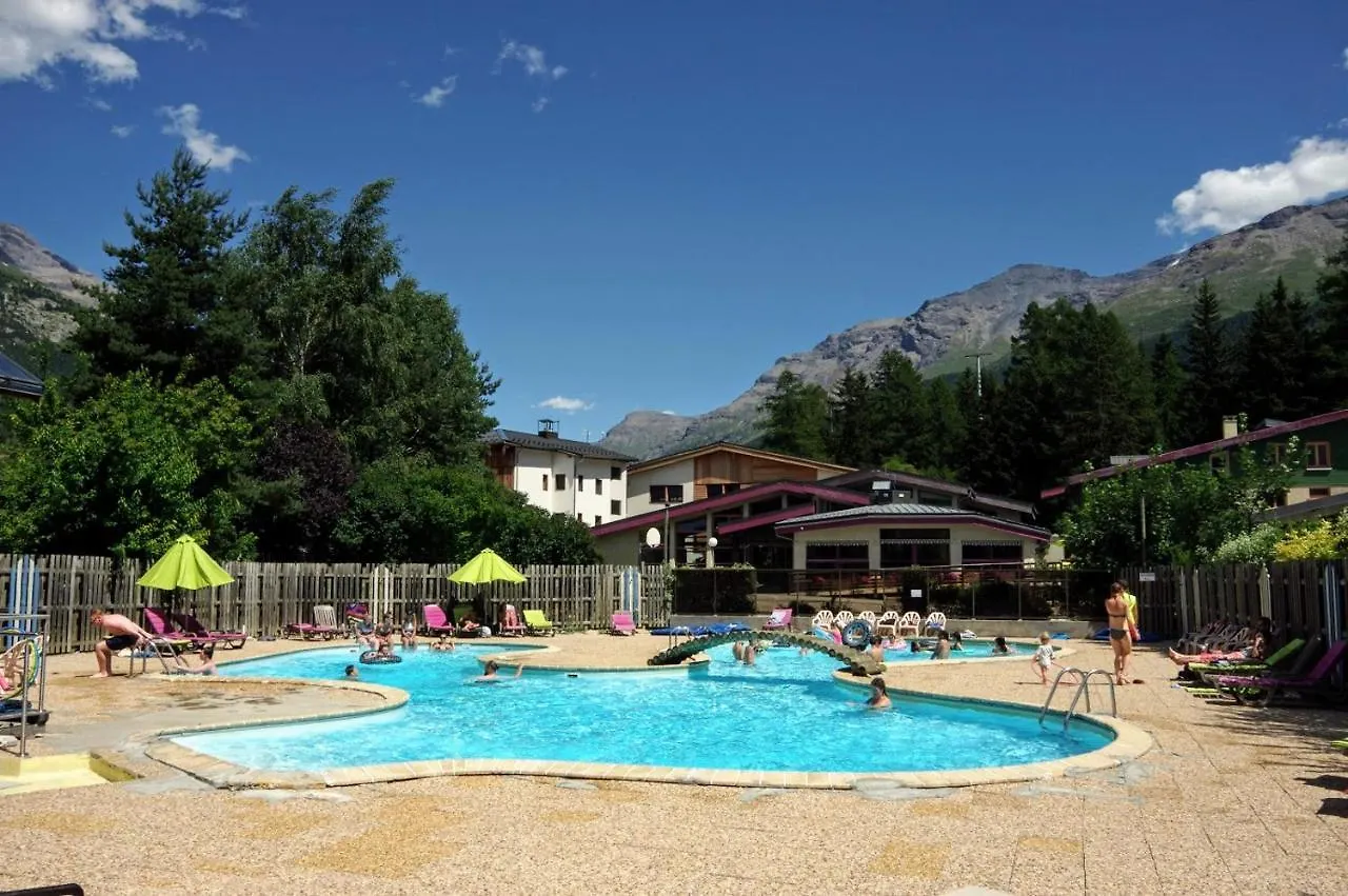 Séjourner dans le Sud de la France : 10 Villages Vacances Comparés