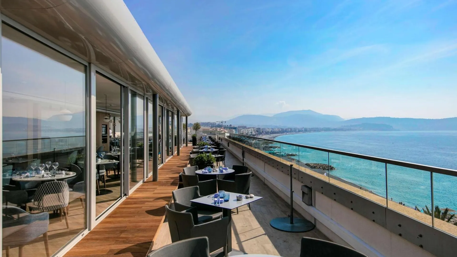 4 Resorts Près de la Cathédrale Russe de Nice à Réserver