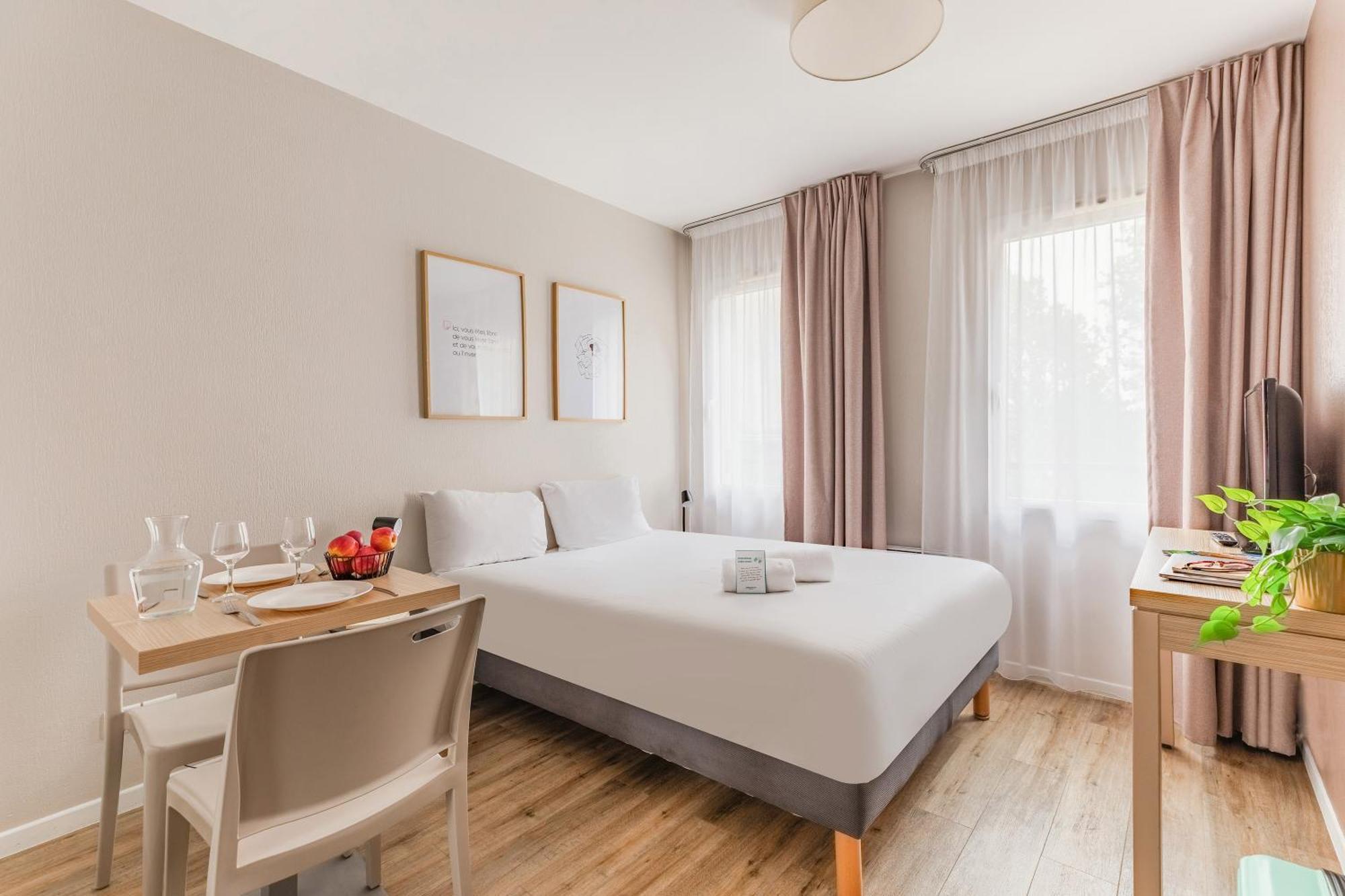 Où Dormir Pas Cher à Nantes Centre : 5 Hôtels Budget